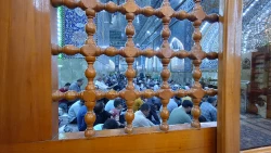 زمزمه فرازهای دعای ندبه توسط زائران حسینی در فراغ امام زمان(عج)
